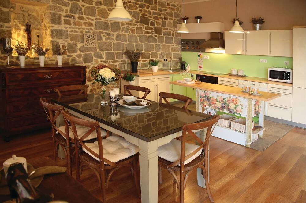 Photo of Kitchen in Mravince