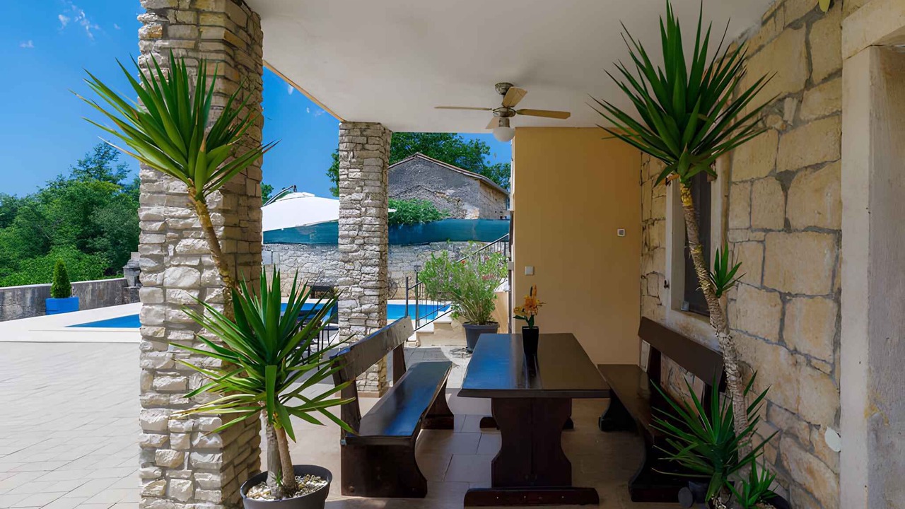 Photo of Patio Balcony in Brajkovici