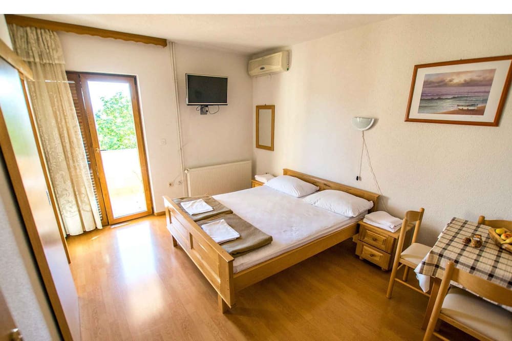 Photo of Others in Starigrad