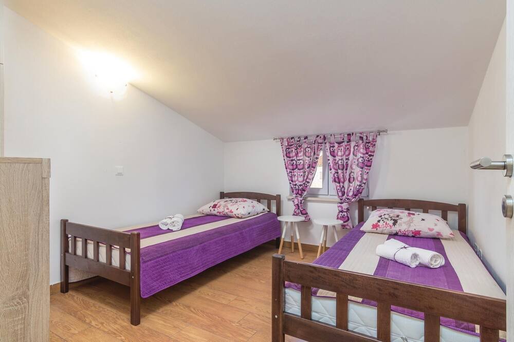 Photo of Bedroom in Heraki