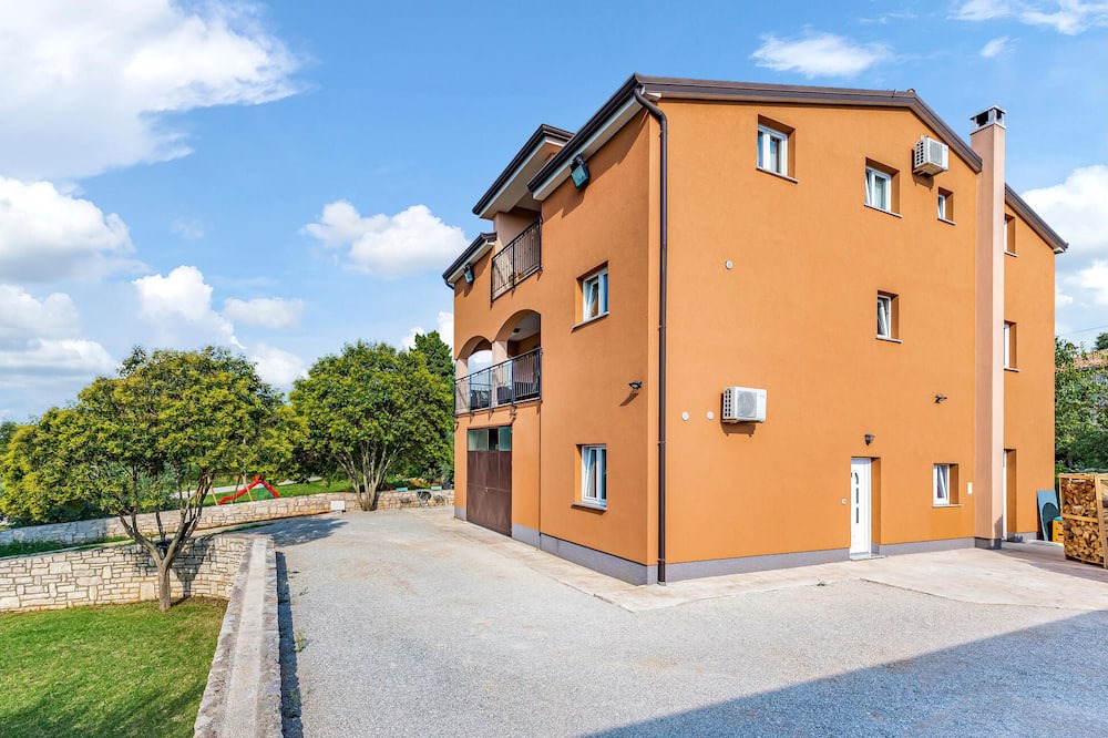 Photo of Outdoor in Heraki
