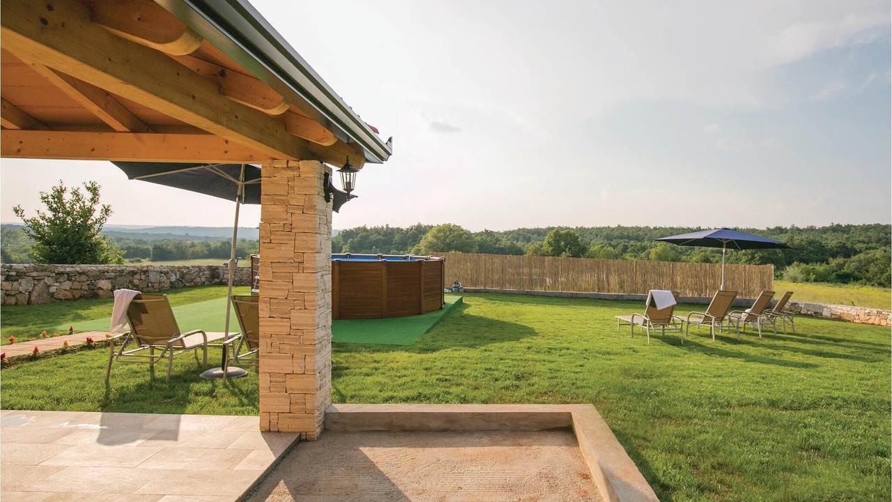 Photo of Outdoor in Rogocana