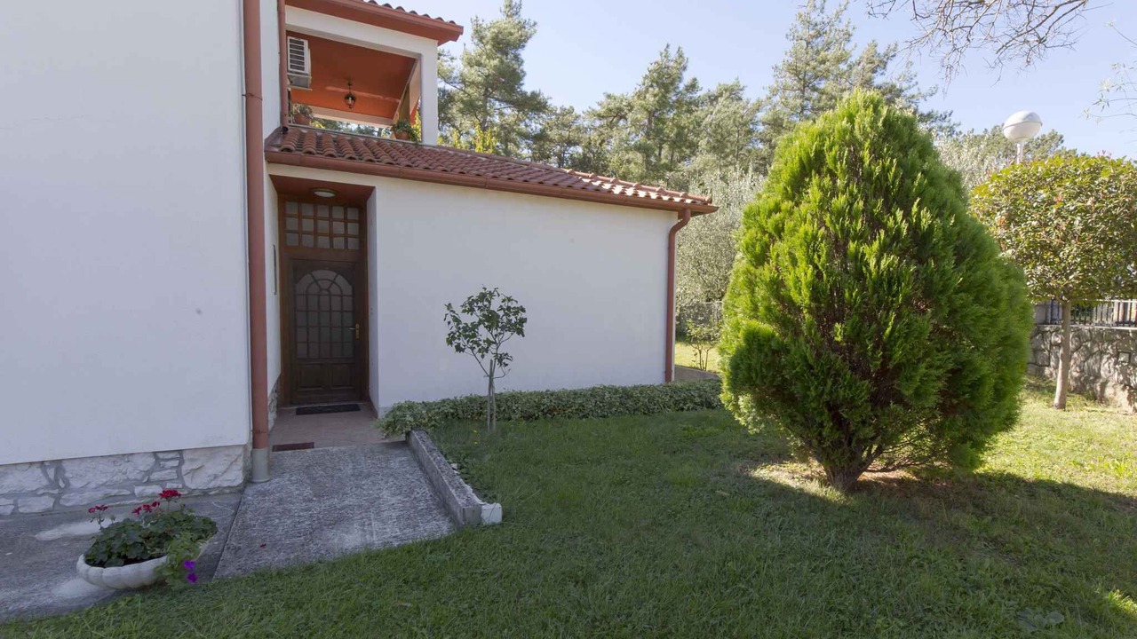 Photo of Outdoor in Plomin