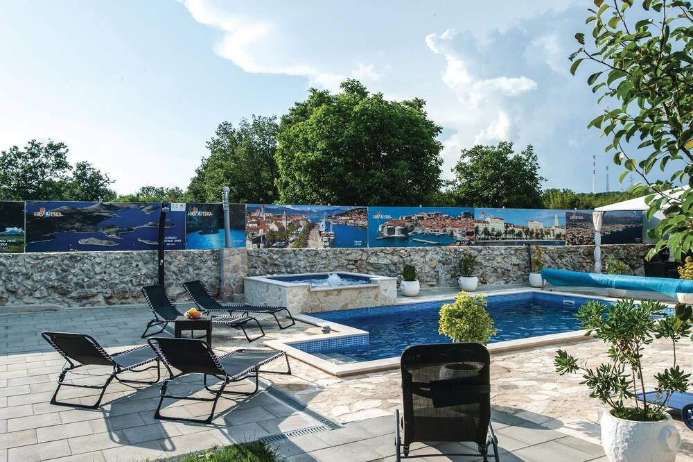 Photo of Outdoor in Lecevica