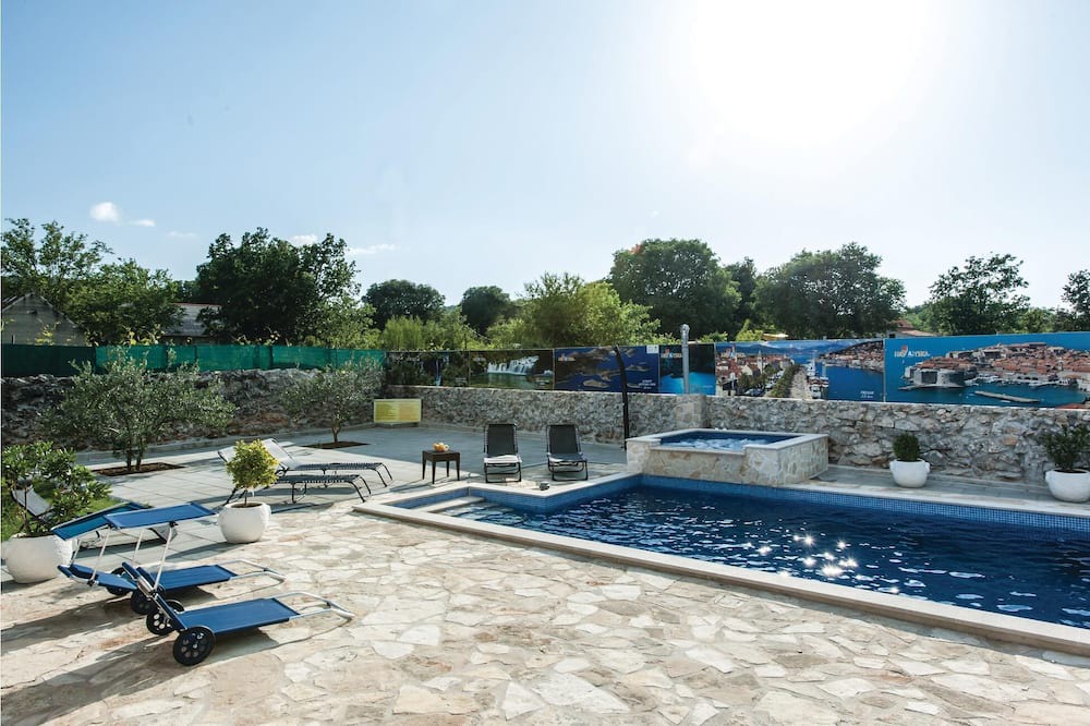 Photo of Outdoor in Lecevica