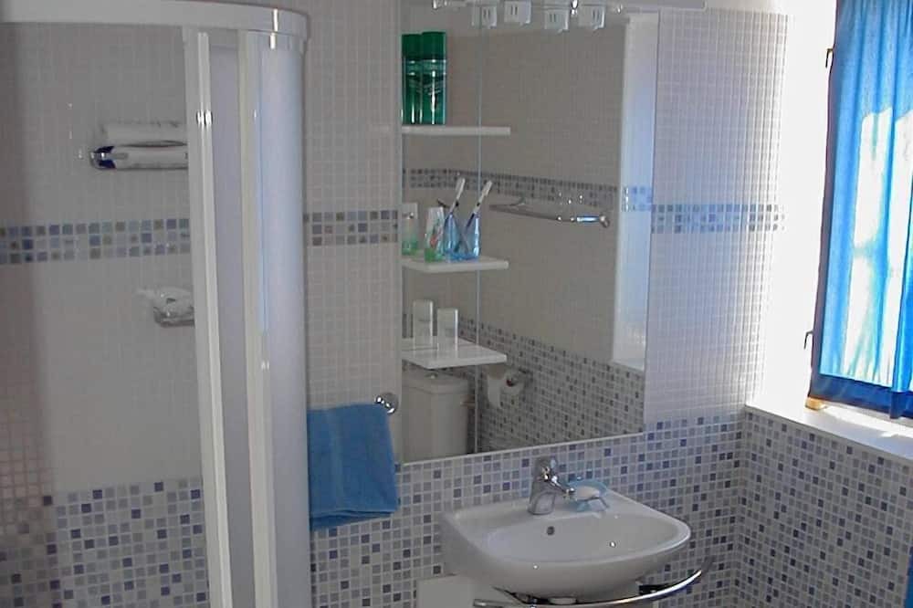 Photo of Bathroom in Sutivan