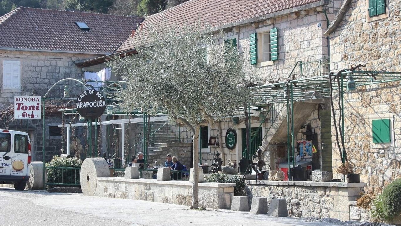 Photo of Outdoor in Dol