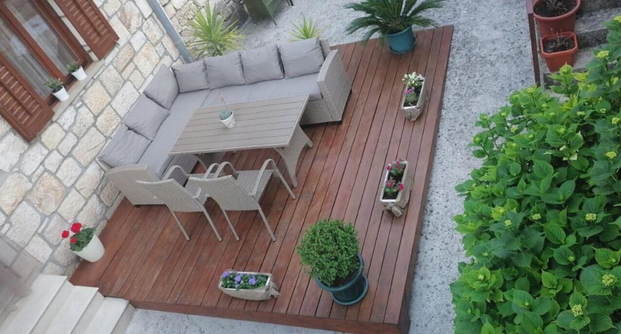 Photo of Outdoor in Dol
