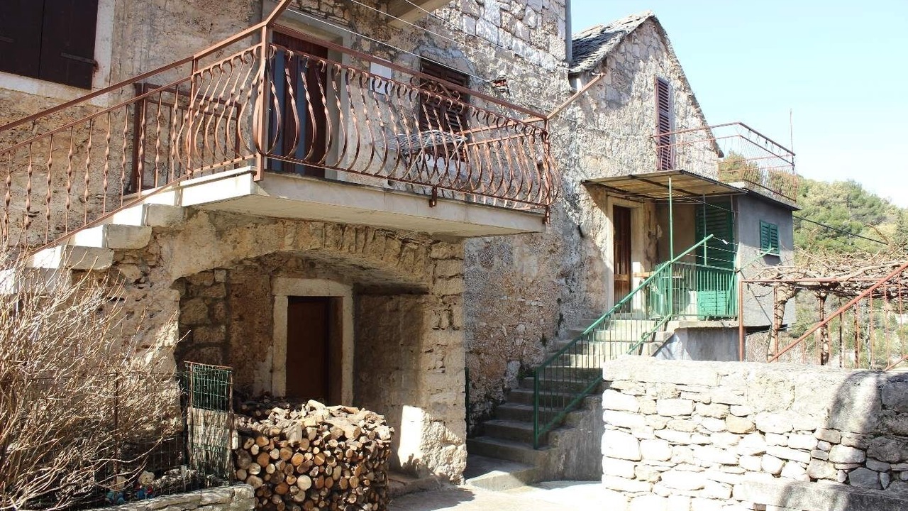Photo of Outdoor in Dol