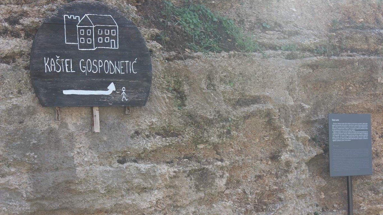 Photo of Outdoor in Dol