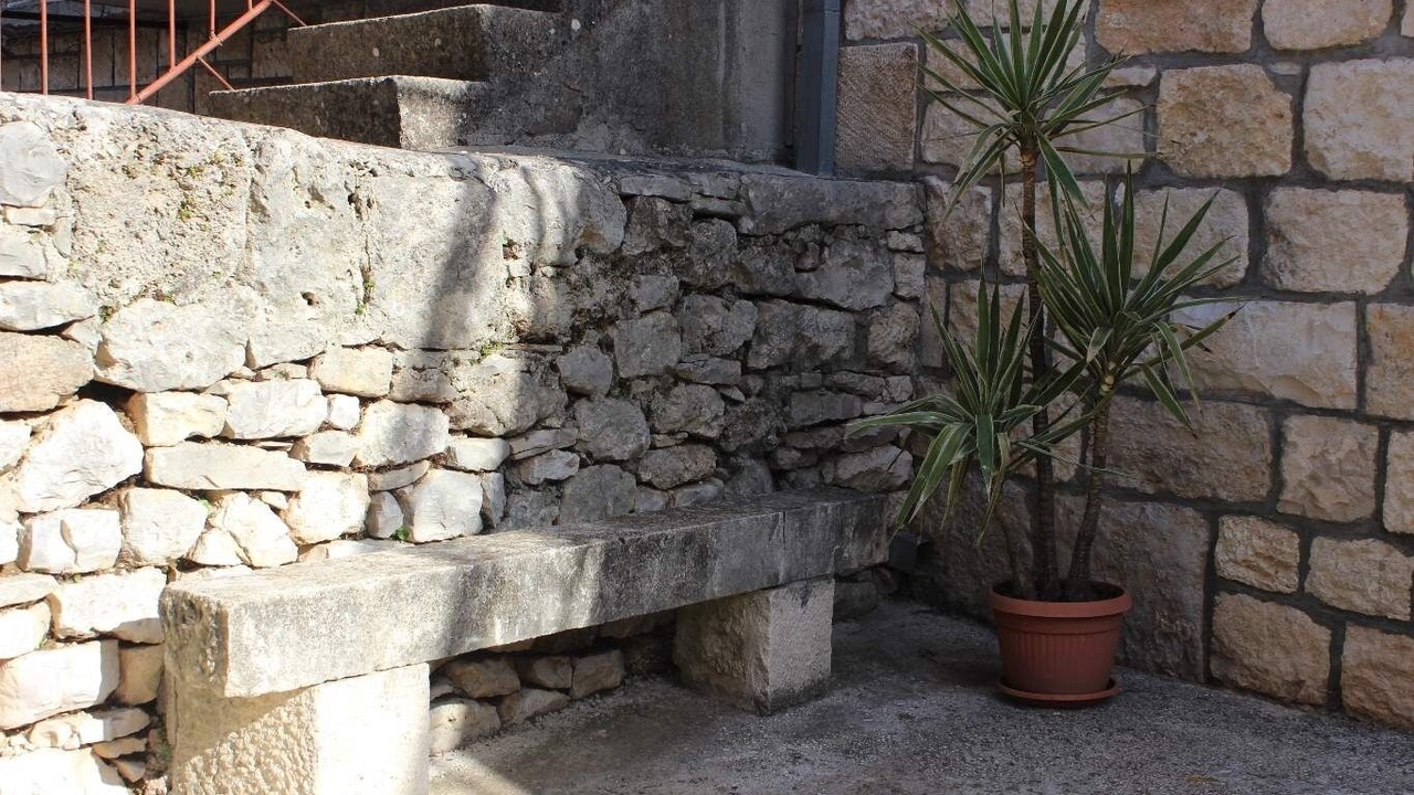 Photo of Outdoor in Dol