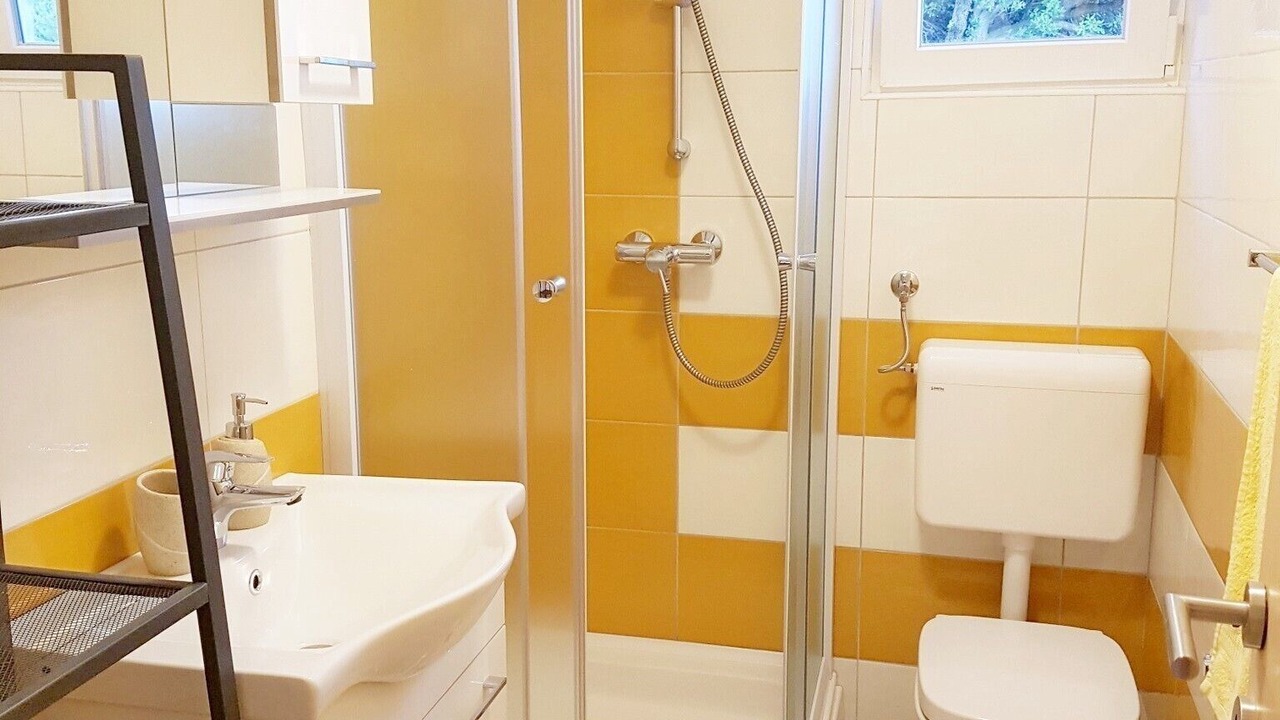 Photo of Bathroom in Ustrine