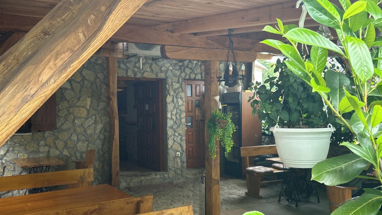 Photo of Others in Seliste