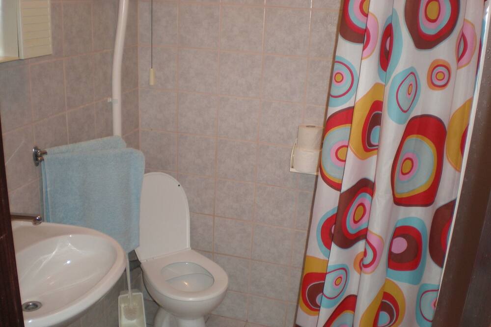 Photo of Bathroom in Cove Makarac (Milna)
