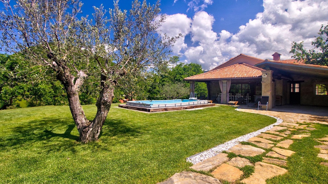 Photo of Outdoor in Hrastovlje