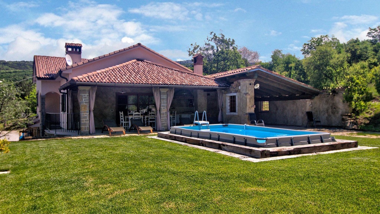 Photo of Outdoor in Hrastovlje