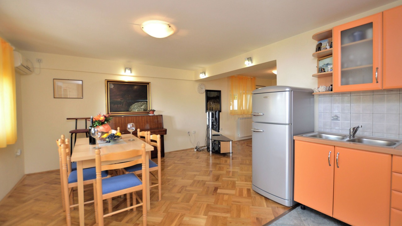 Photo of Kitchen in Sarsoni