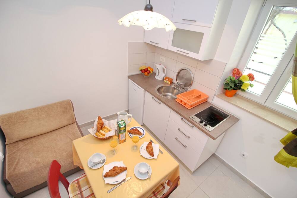Photo of Kitchen in Okuklje