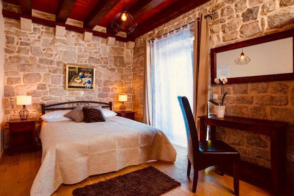 Photo of Bedroom in Komaji