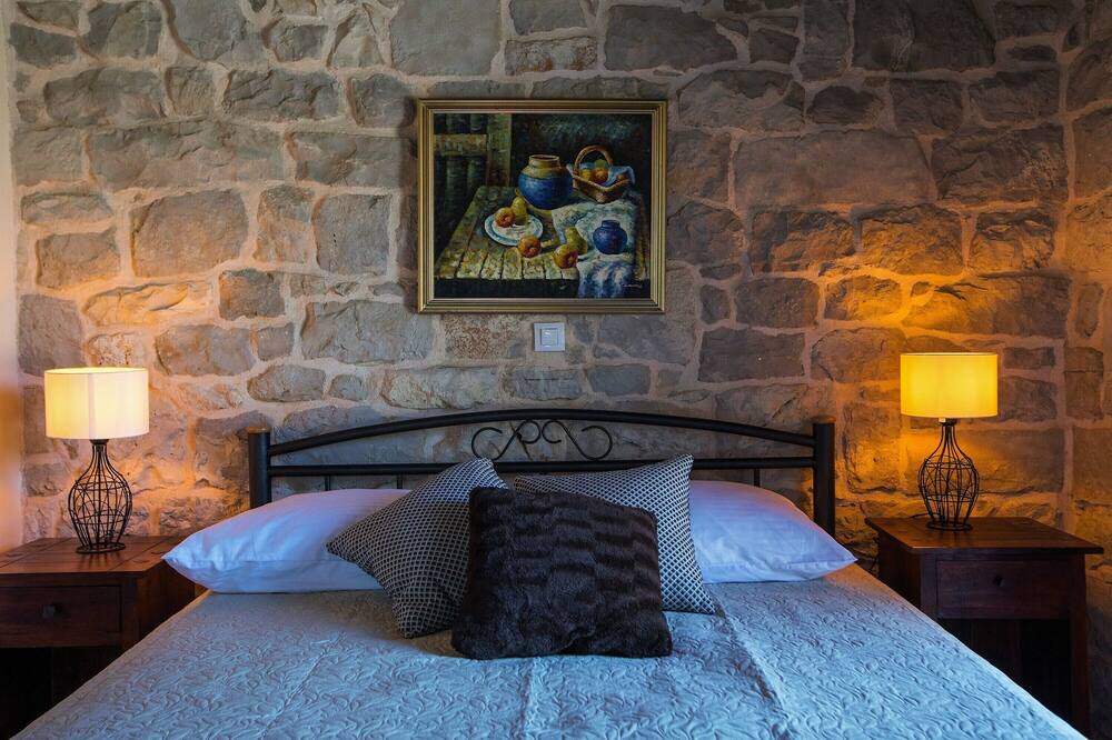 Photo of Bedroom in Komaji