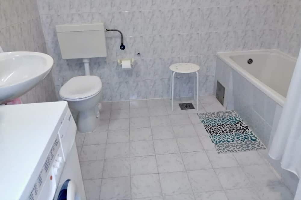 Photo of Bathroom in Duce