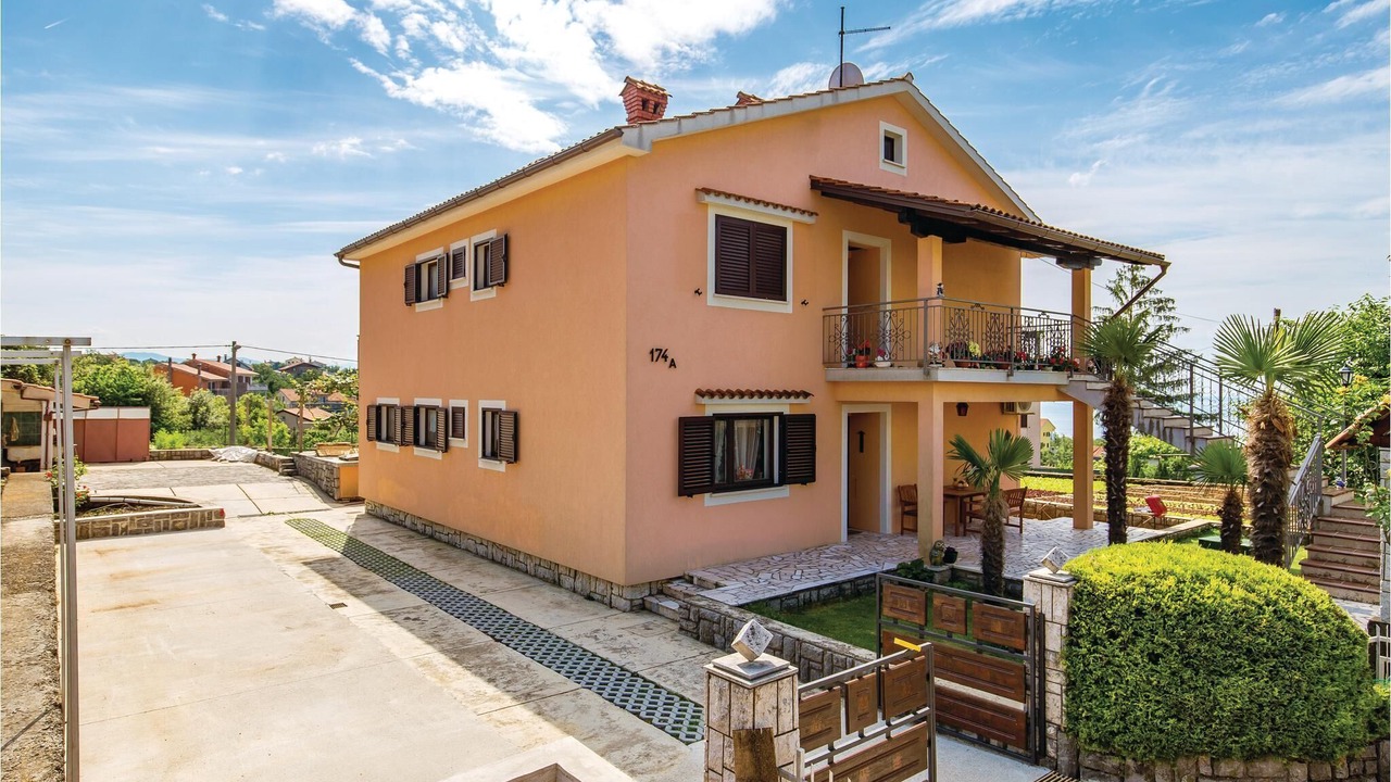 Photo of Outdoor in Rubesi