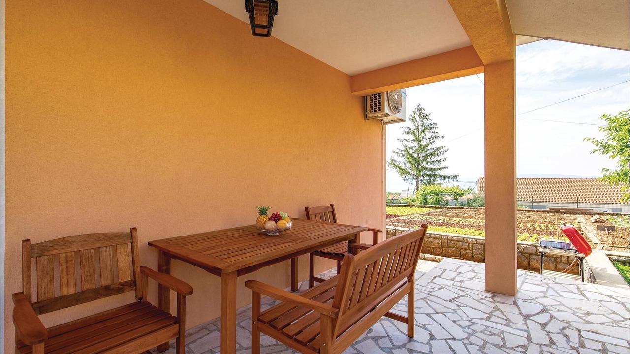 Photo of Outdoor in Rubesi