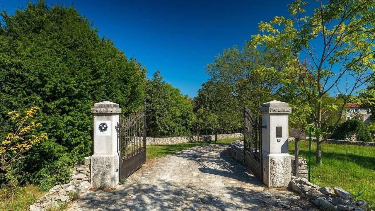 Photo of Outdoor in Makovci