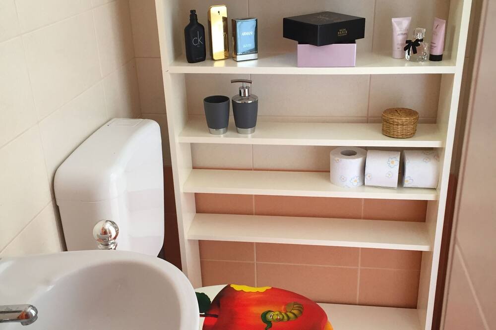 Photo of Bathroom in Gata