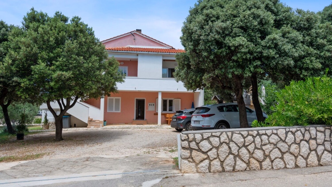 Photo of Outdoor in Mandre