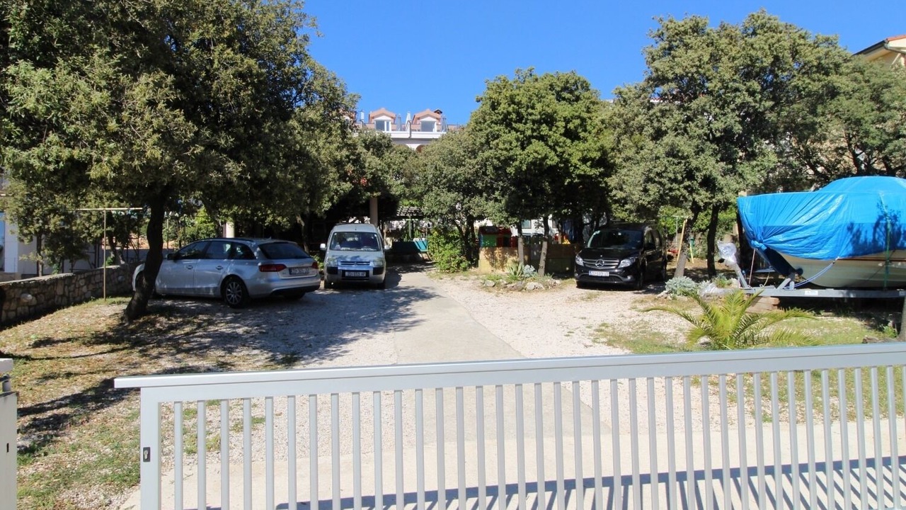 Photo of Outdoor in Mandre