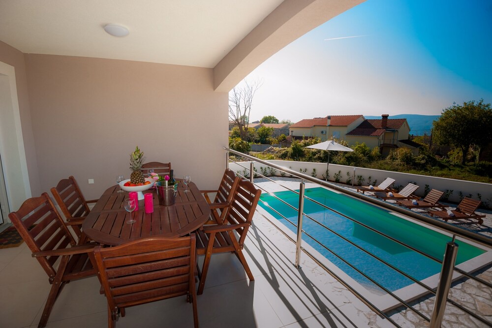 Photo of Patio Balcony in Milohnici
