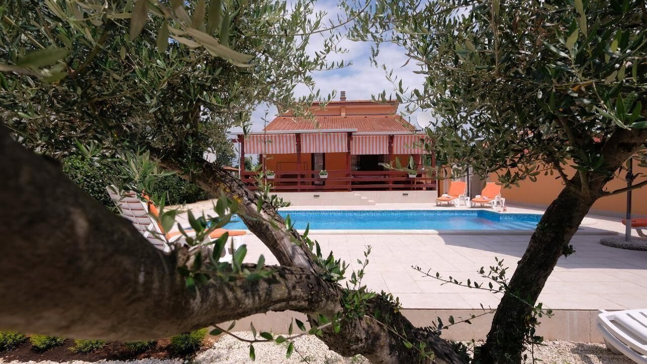 Photo of Outdoor in Liznjan