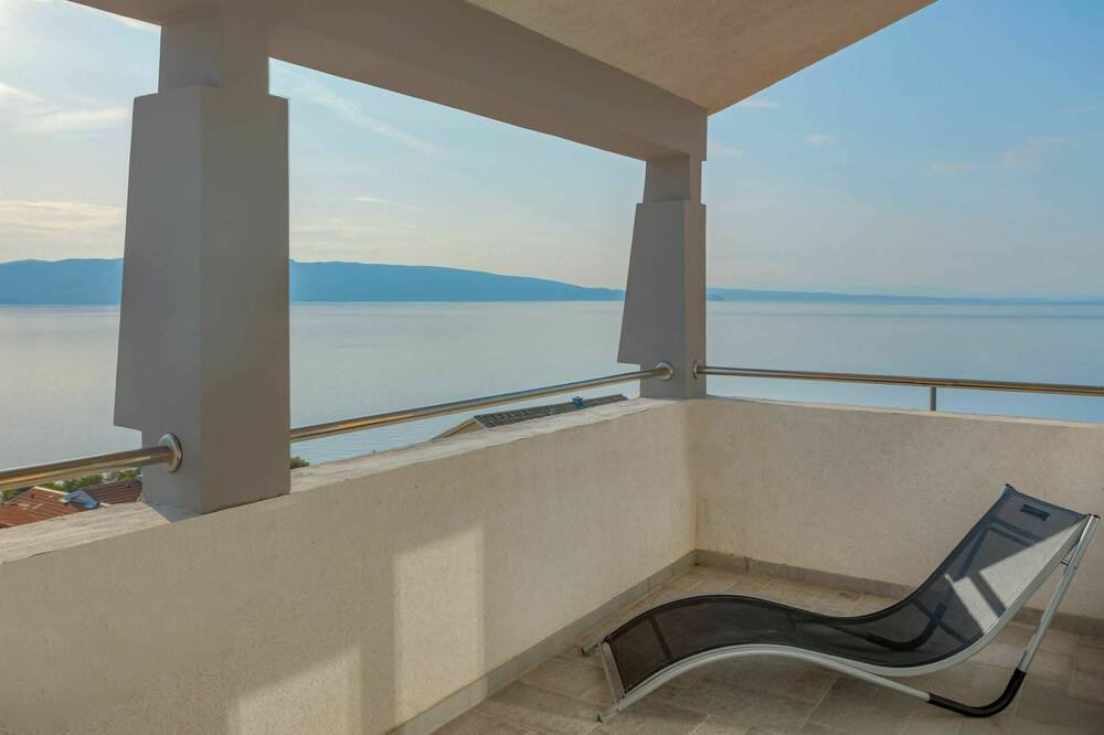 Photo of Patio Balcony in Vratarusa