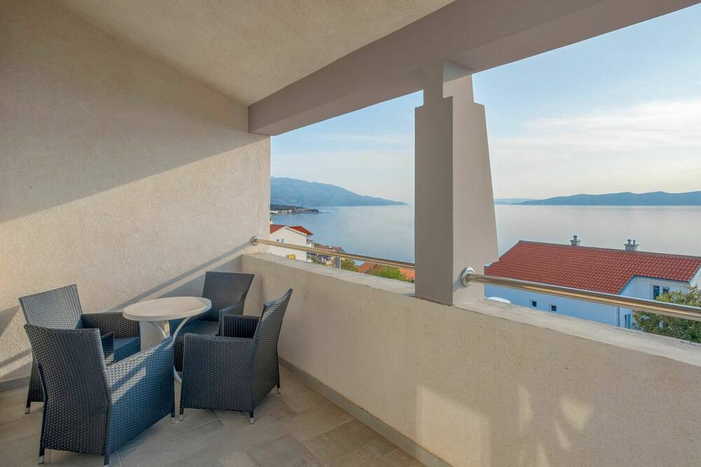 Photo of Patio Balcony in Vratarusa