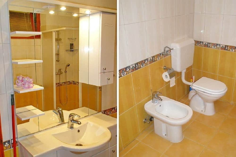 Photo of Bathroom in Molat