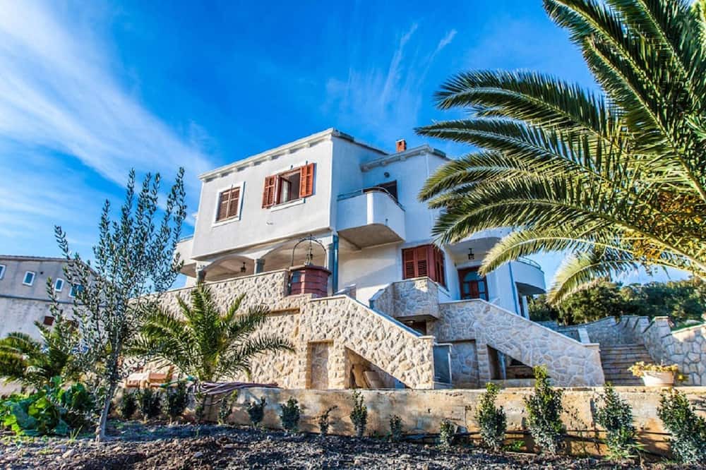 Photo of Outdoor in Molat