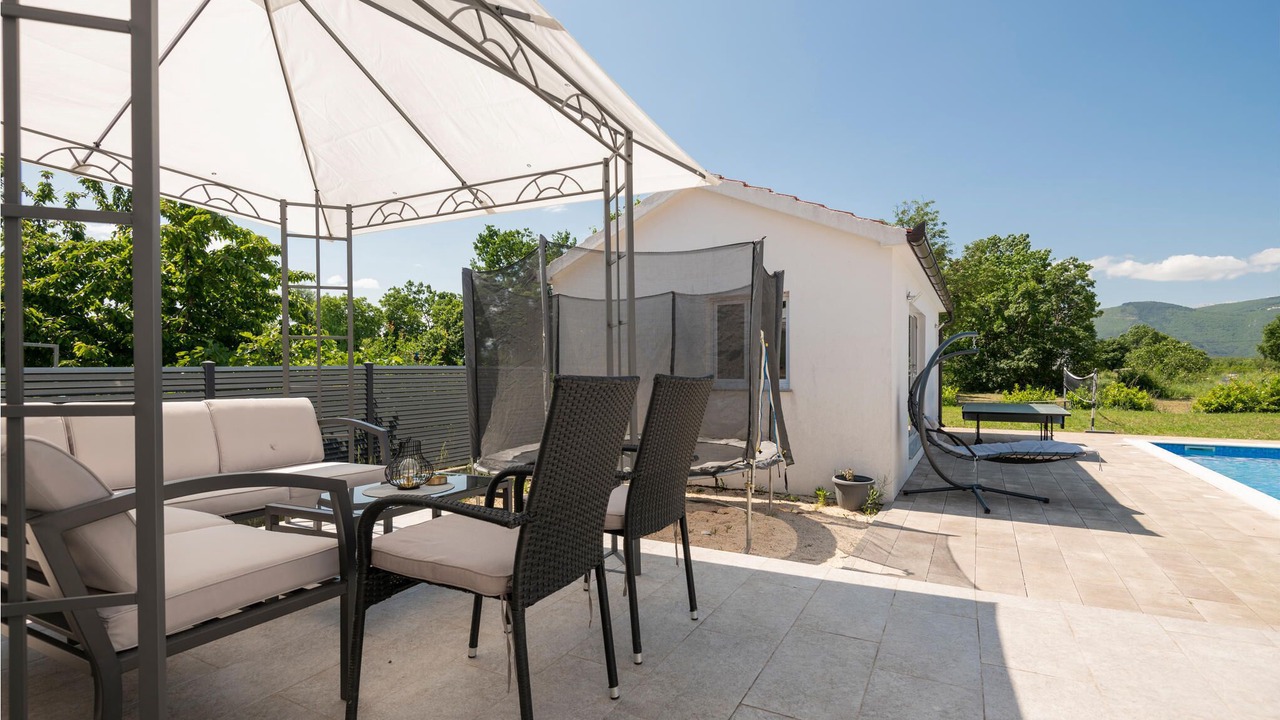 Photo of Patio Balcony in Donji Prolozac