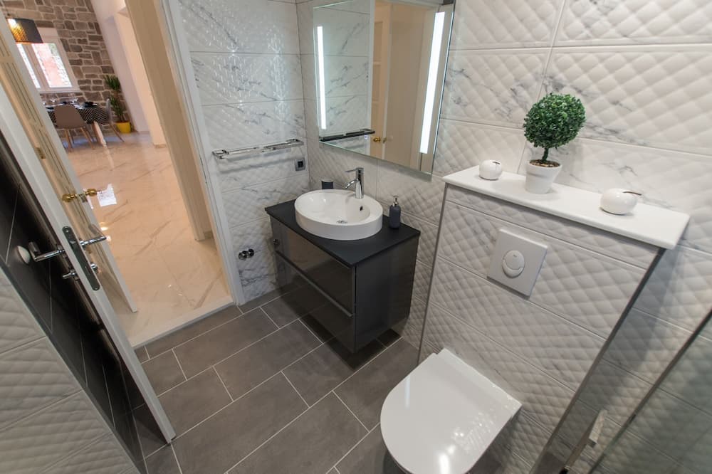 Photo of Bathroom in Ratac
