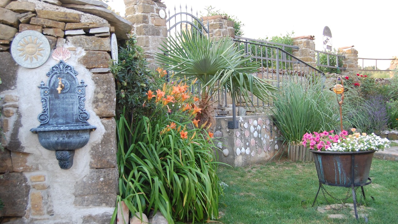 Photo of Outdoor in Bric