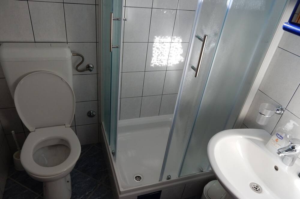 Photo of Bathroom in Loviste