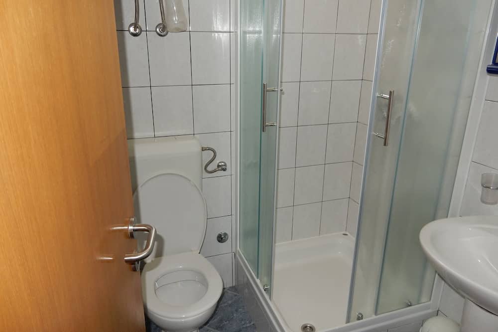 Photo of Bathroom in Loviste