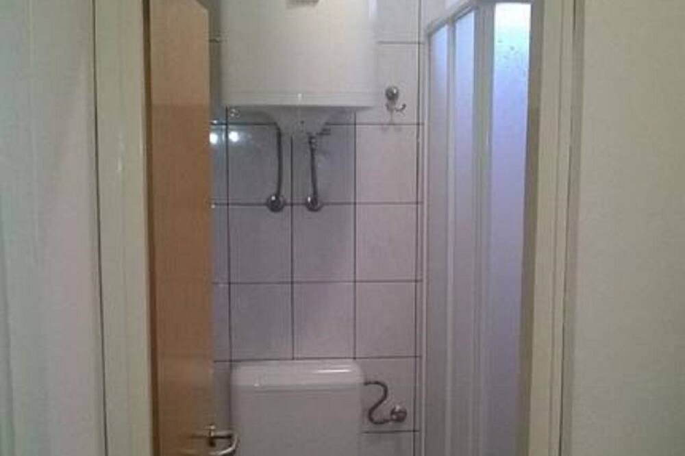 Photo of Bathroom in Loviste