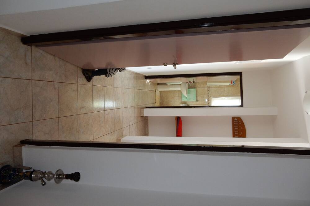 Photo of Bathroom in Loviste