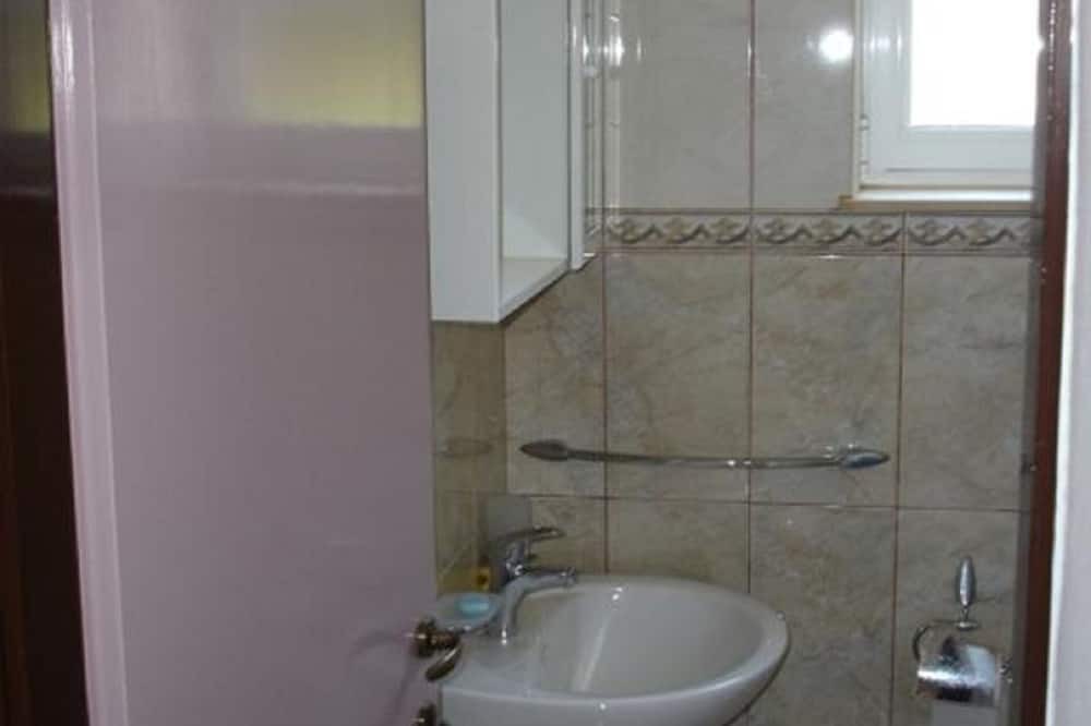 Photo of Bathroom in Loviste