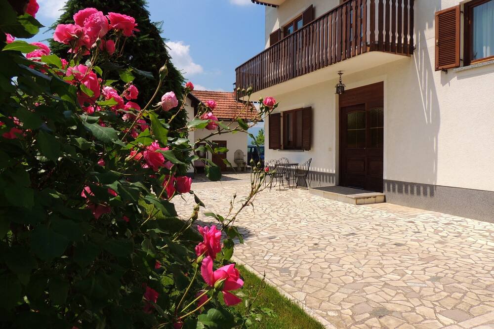 Photo of Outdoor in Dreznik Grad