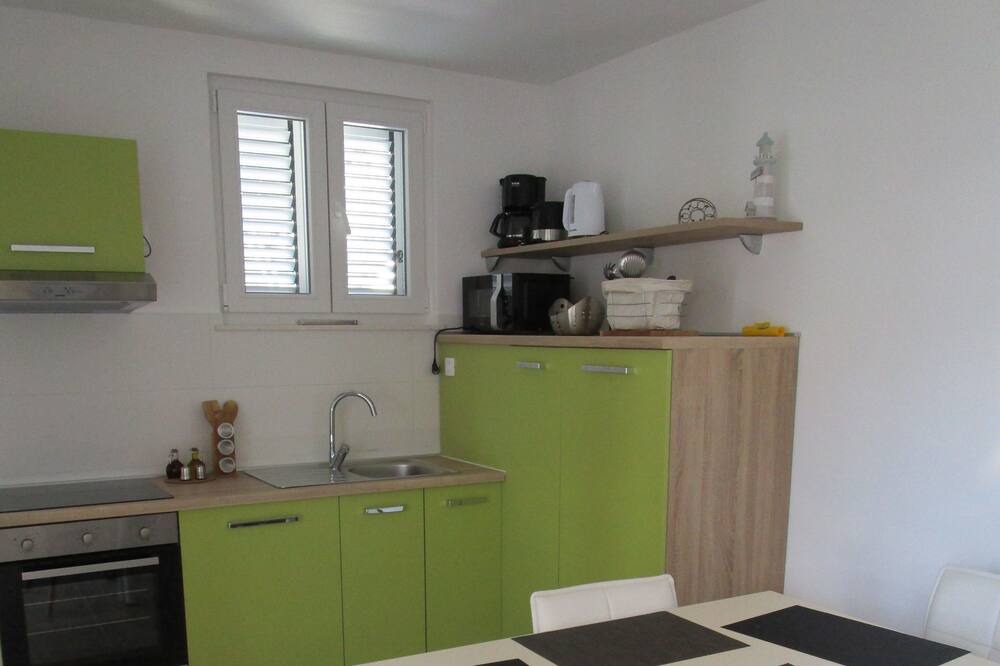Photo of Kitchen in Podgora