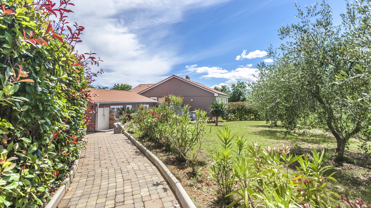 Photo of Outdoor in Marcana
