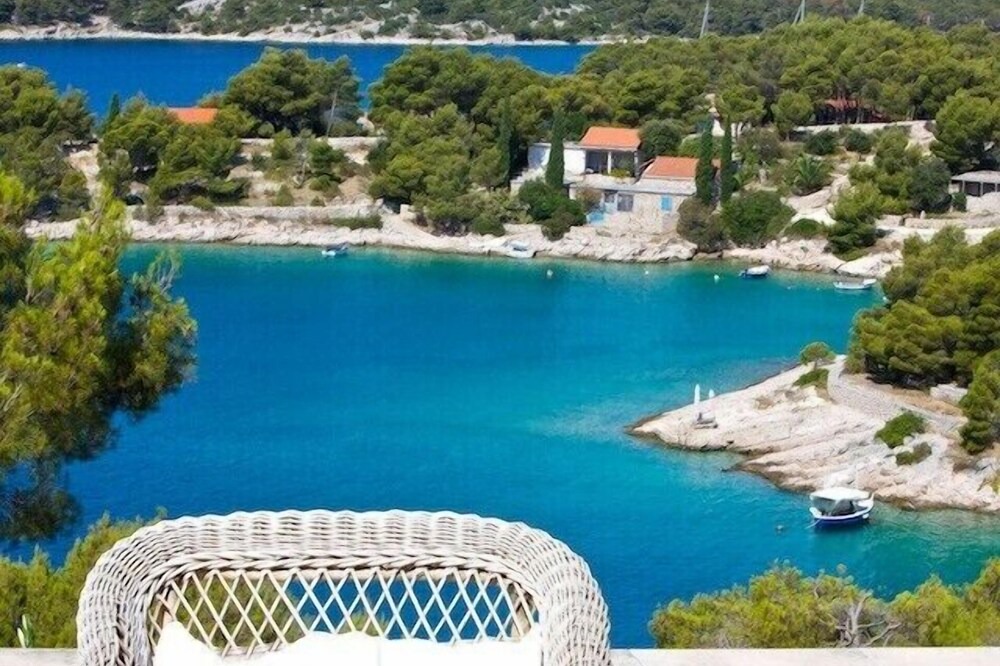 Photo of Others in Milna (Brac)