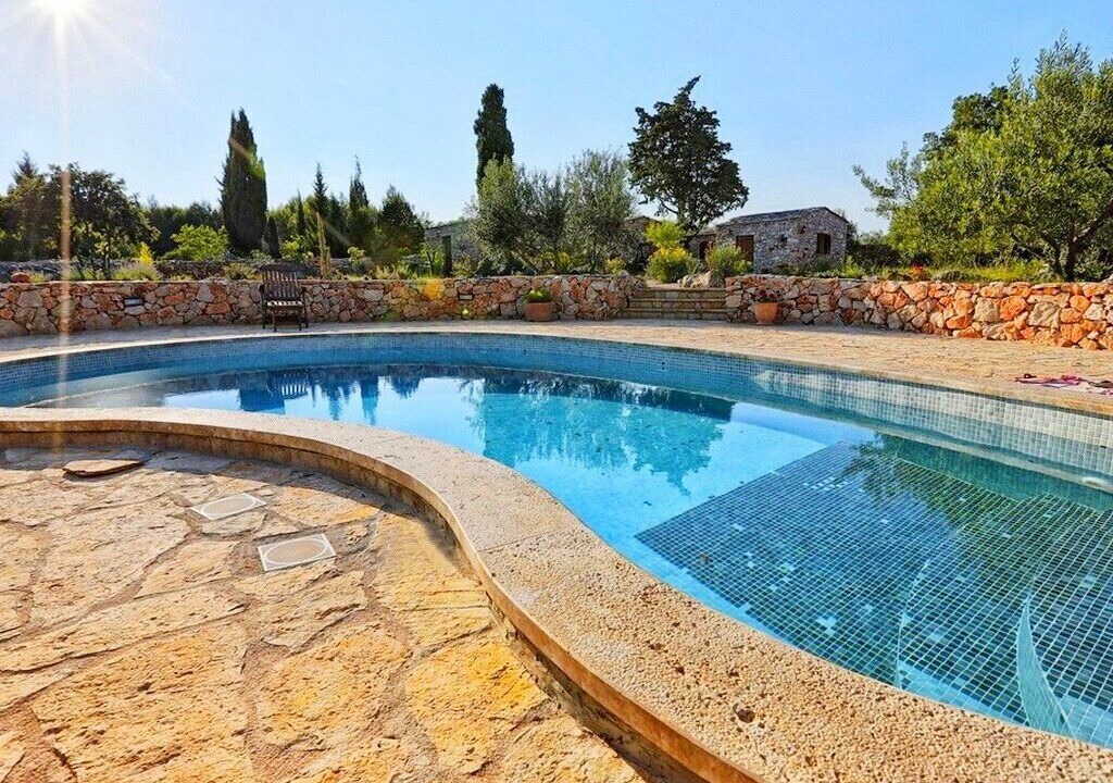Photo of Outdoor in Cove Basina (Jelsa)